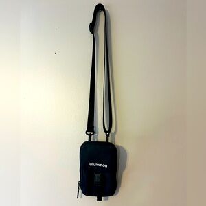 LULULEMON EASY ACCESS CROSSBODY BAG 1.5L